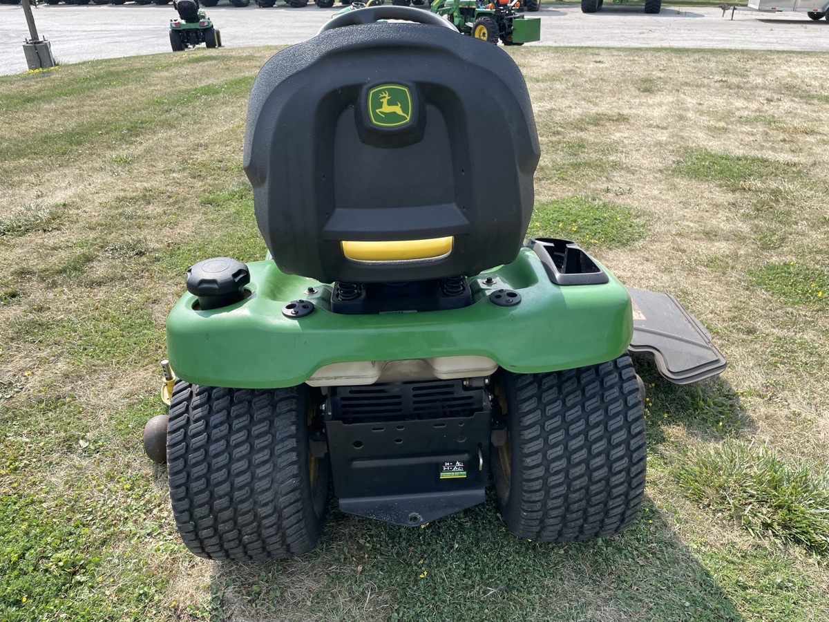 2011 John Deere X320 Image 4