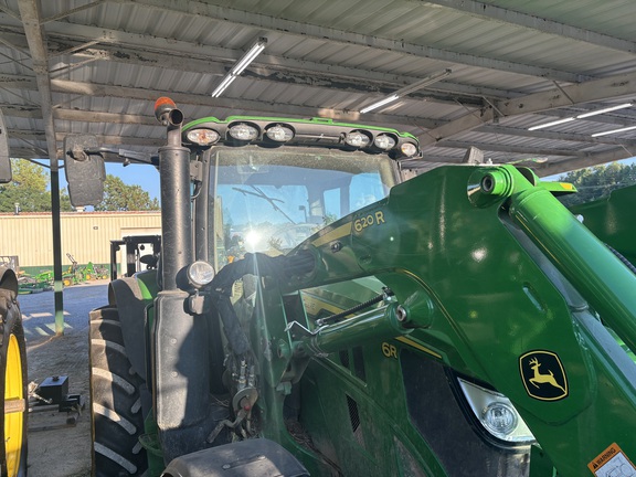 2023 John Deere 6R 110