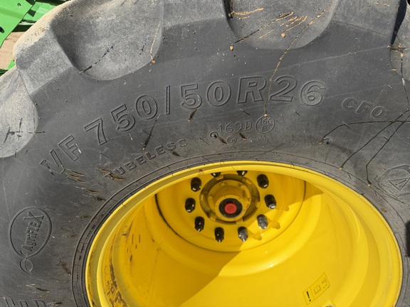 2024 John Deere 800R - Photo9