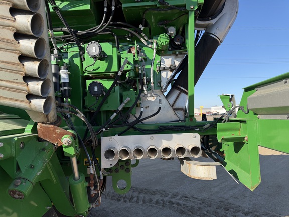 2024 John Deere 800R - Photo23