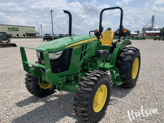 Photo of 2024 John Deere 5067E