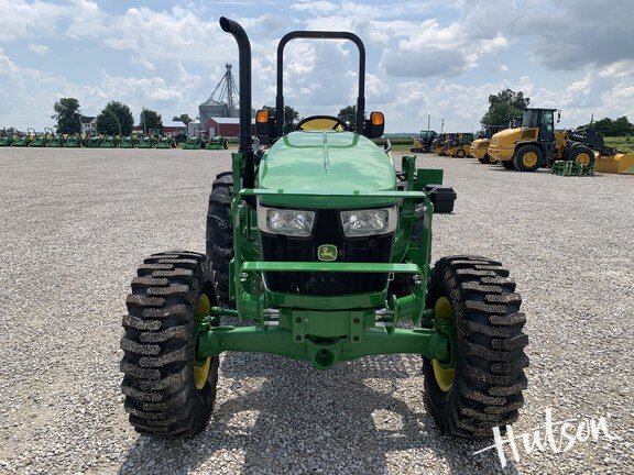 Photo of 2024 John Deere 5067E