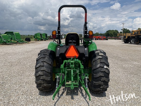 Photo of 2024 John Deere 5067E