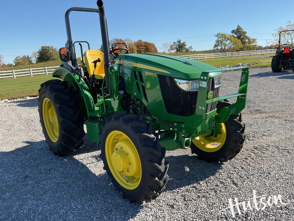 Photo of 2024 John Deere 5067E