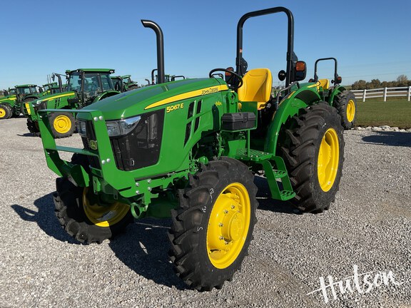Photo of 2024 John Deere 5067E