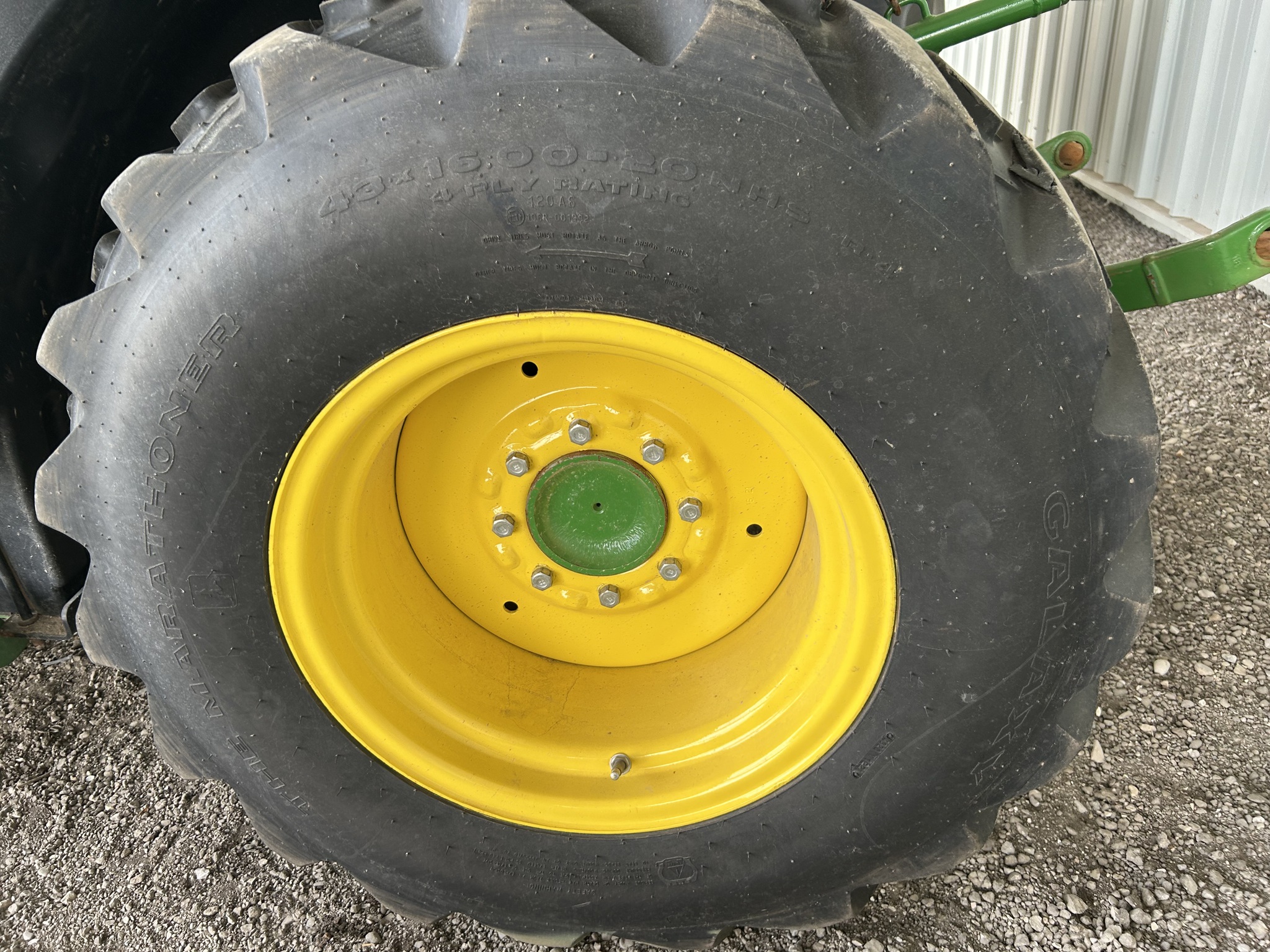 2021 John Deere 3039R Image 8