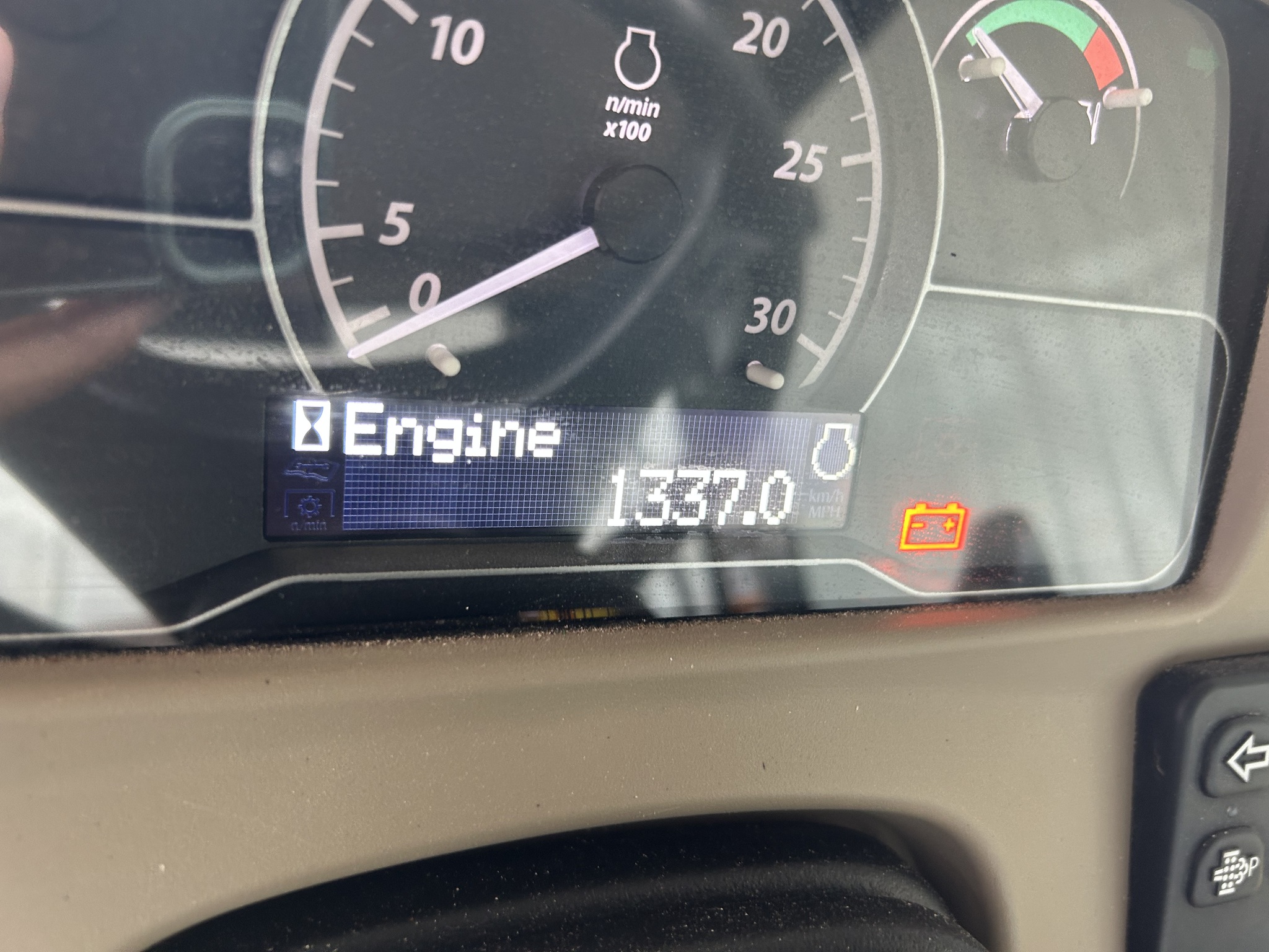 2021 John Deere 3039R Image 10