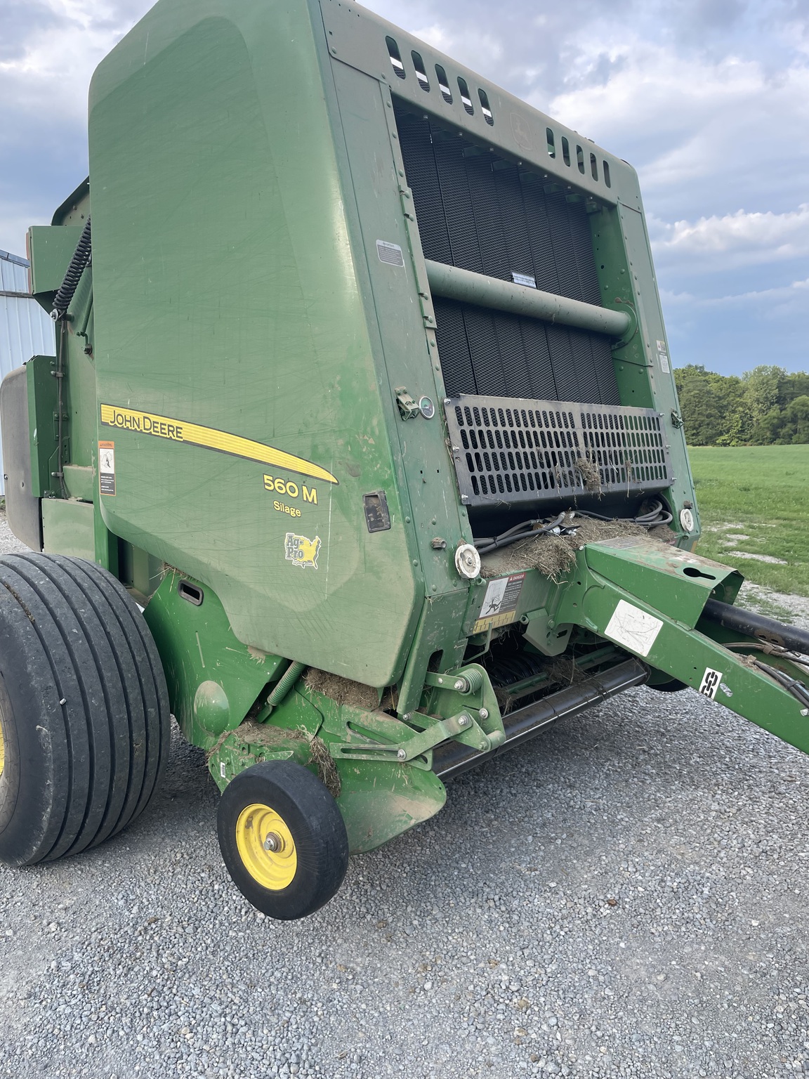2022 John Deere 560M Image 5