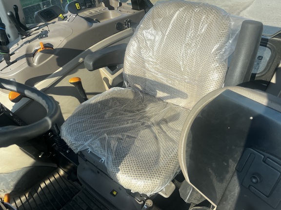 2023 John Deere 5075E Photo 10