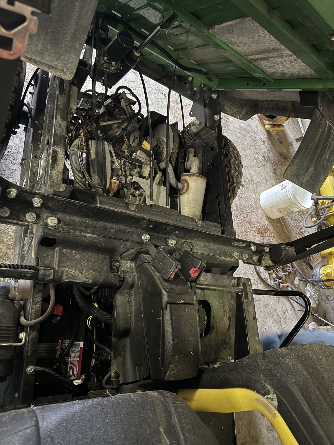 2016 John Deere HPX 4X4 Image 11