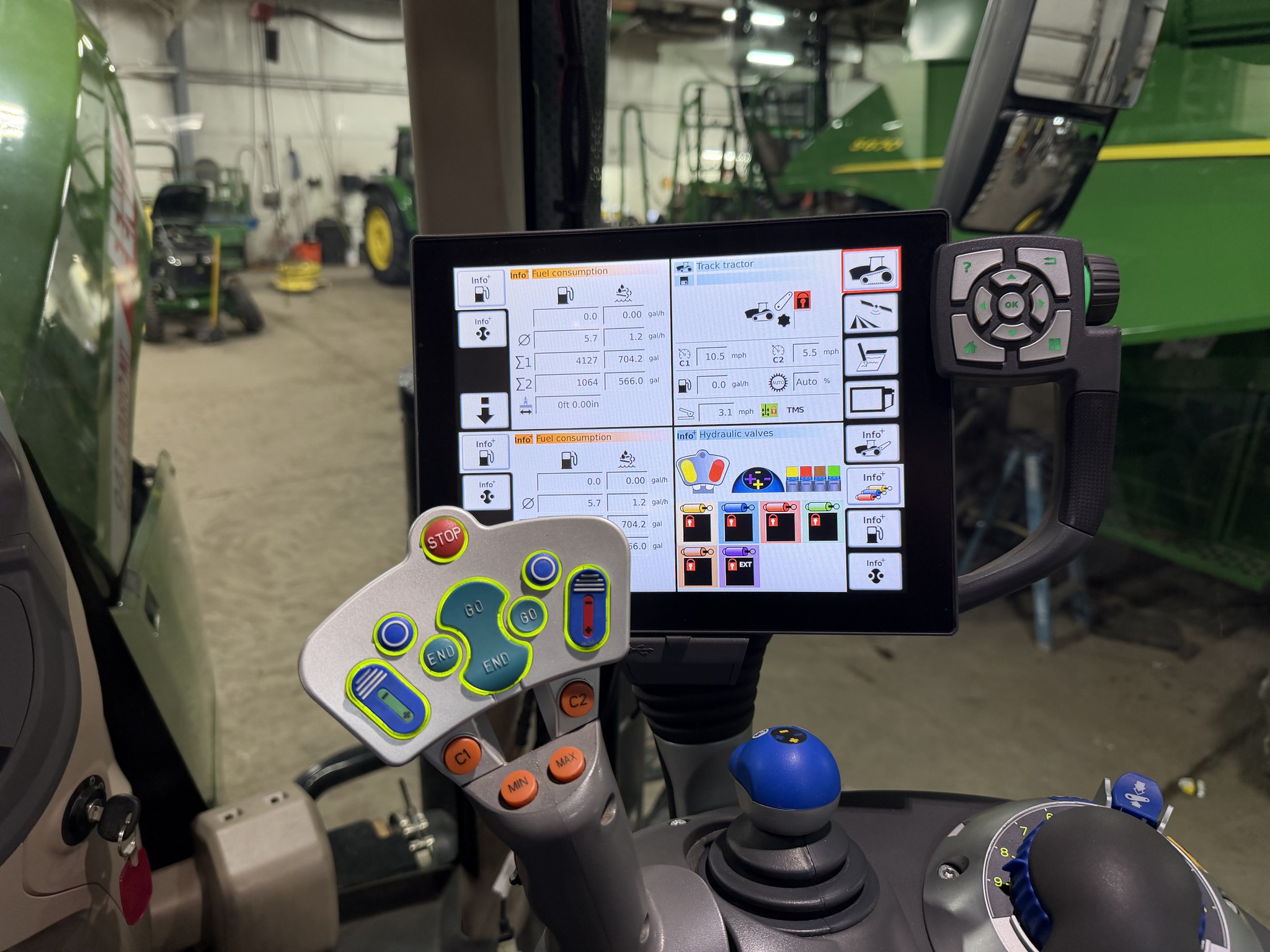 2021 Fendt 943 Image 5