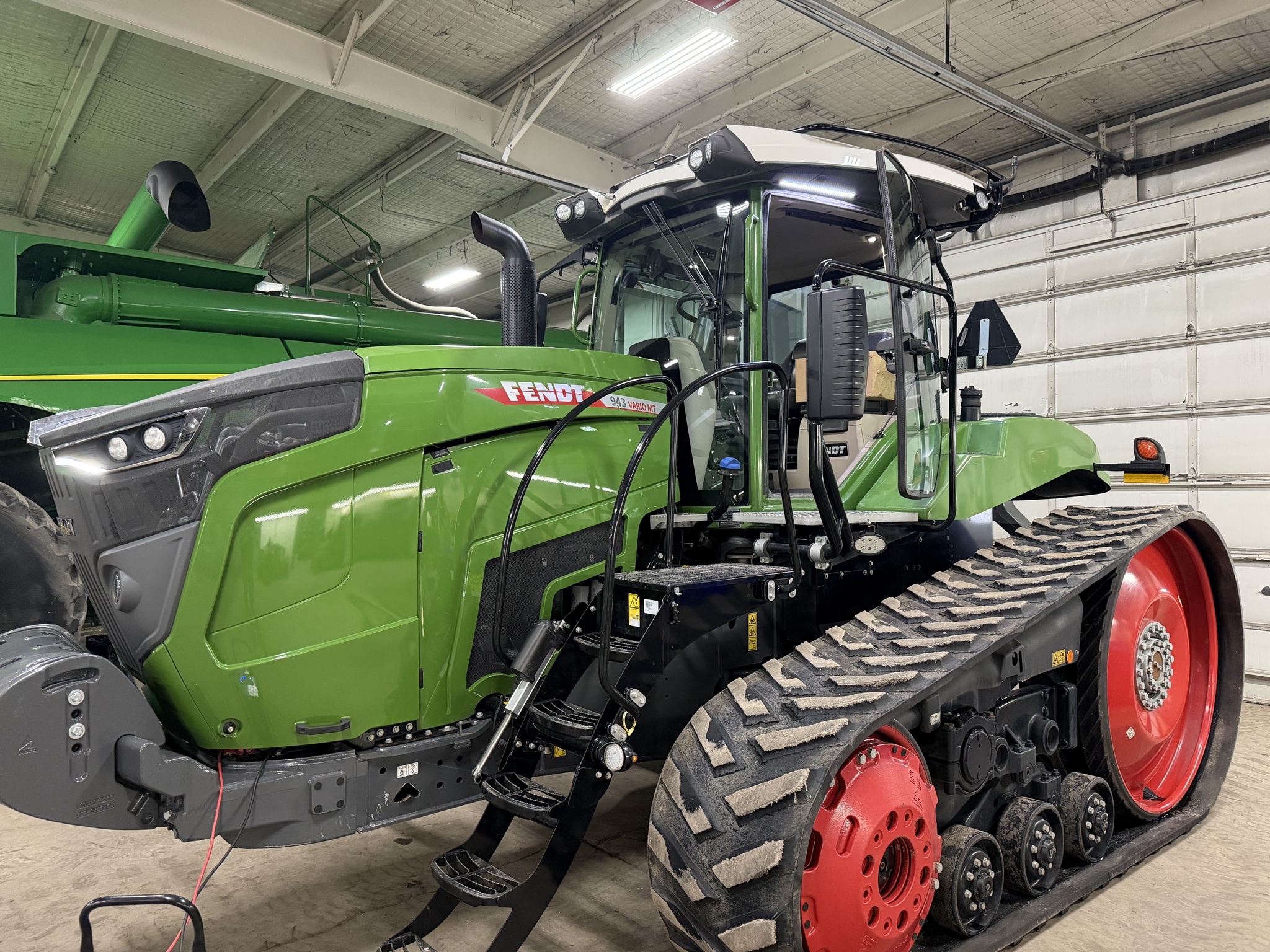 2021 Fendt 943 Image 2