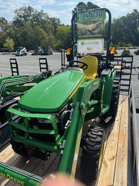 2024 John Deere 3025E w/18' linx trailer Image 1