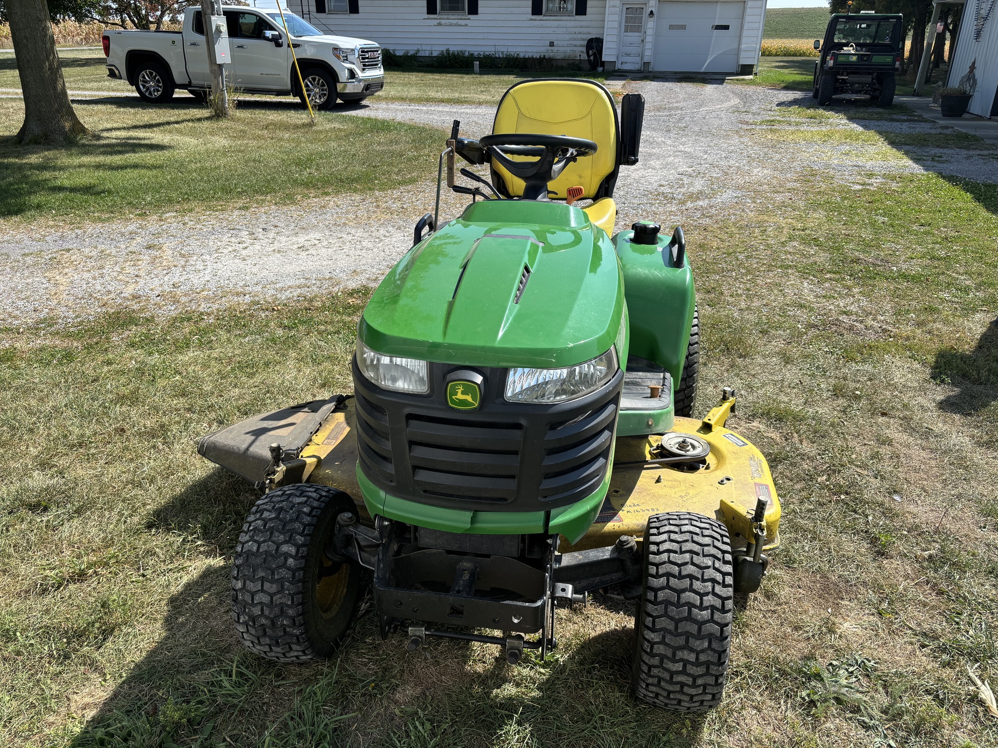 2014 John Deere X750 Image 2