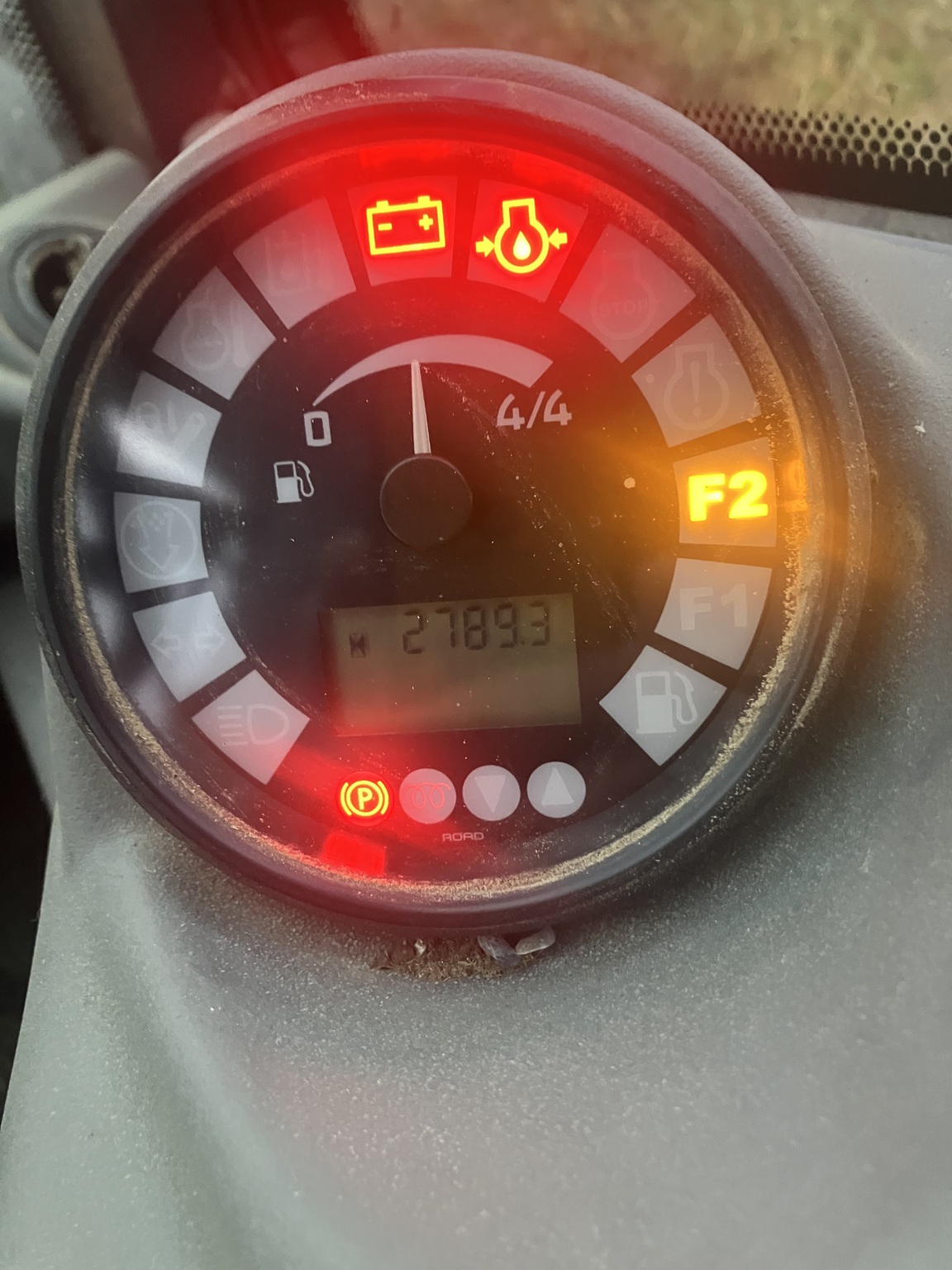 2018 John Deere 204L Image 4