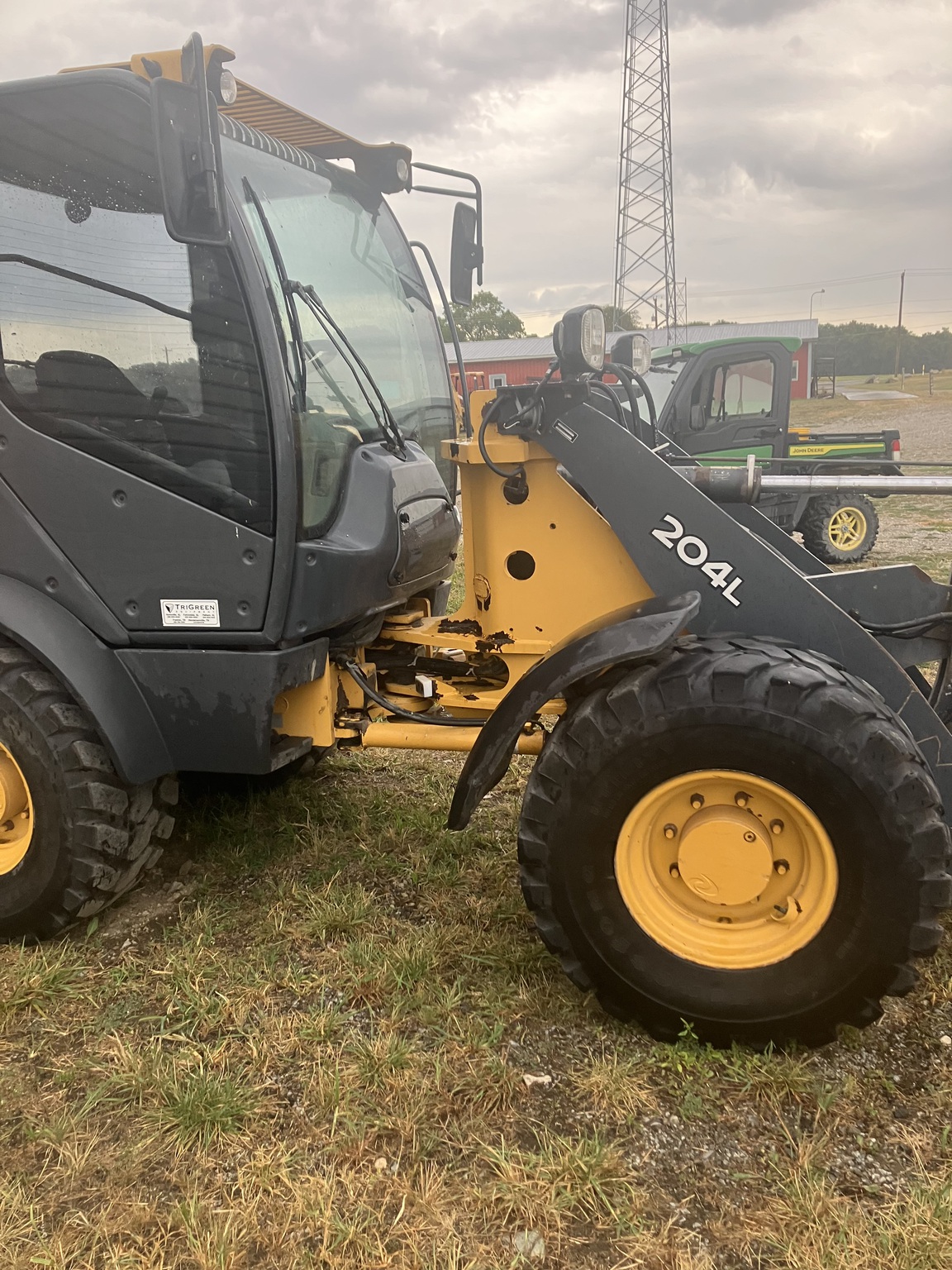 2018 John Deere 204L Image 3