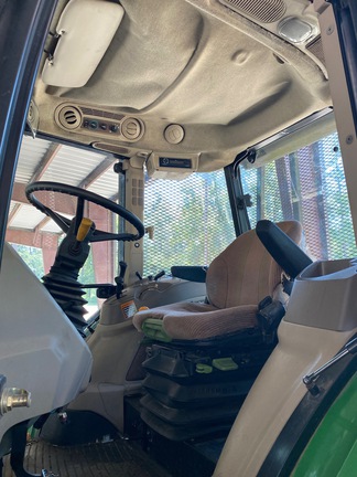 2013 John Deere 6115D-5