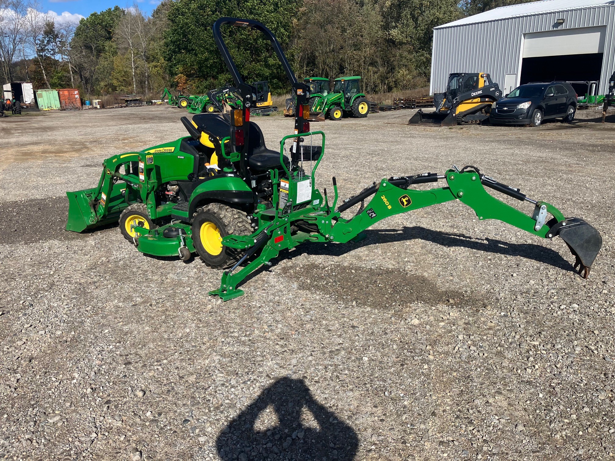 2023 John Deere 1025R Image 6