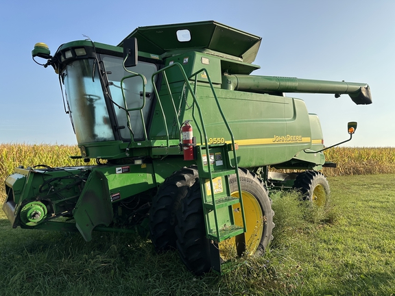 Photo of 2003 John Deere 9550