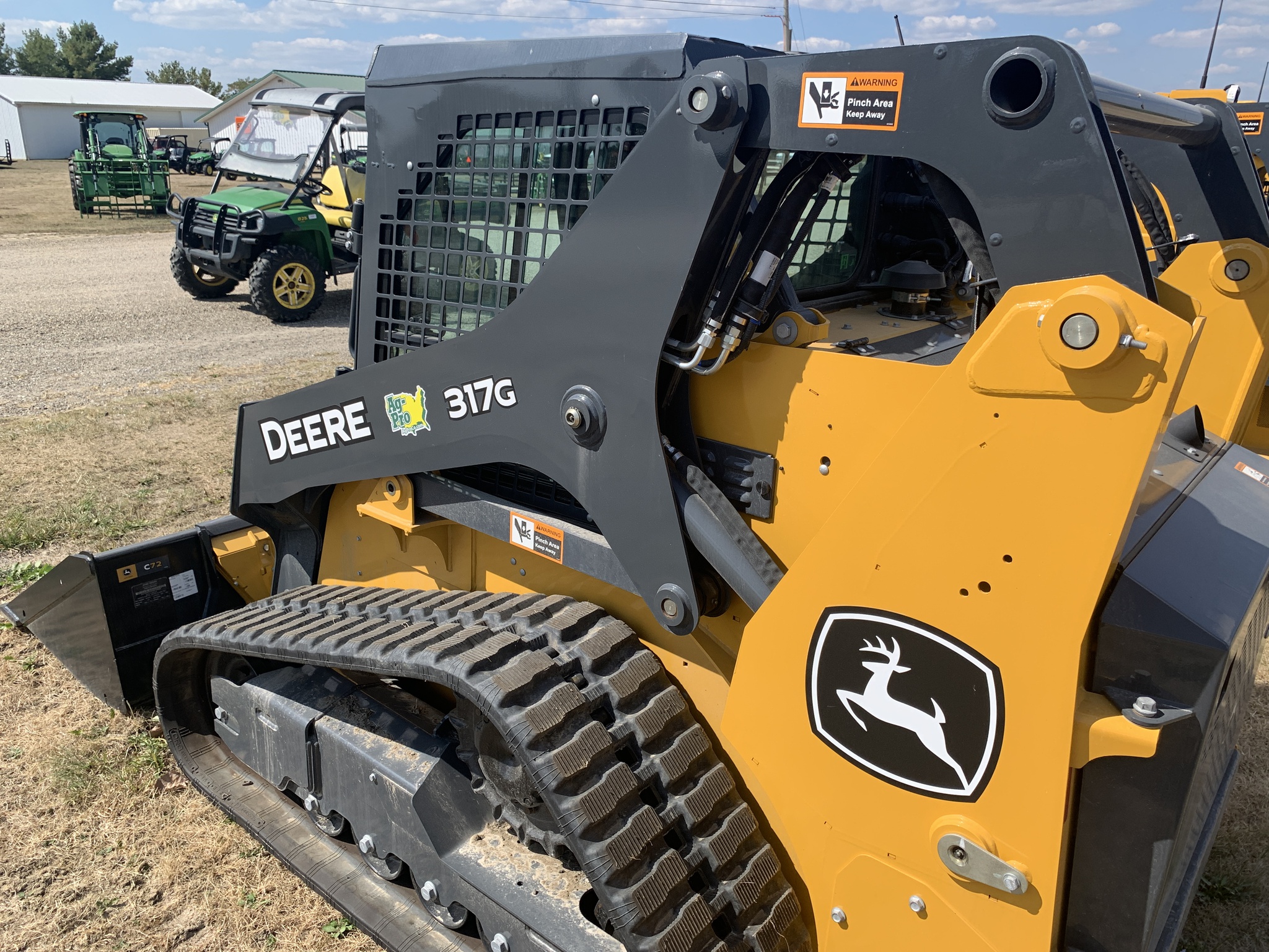 2025 John Deere 317G Image 3