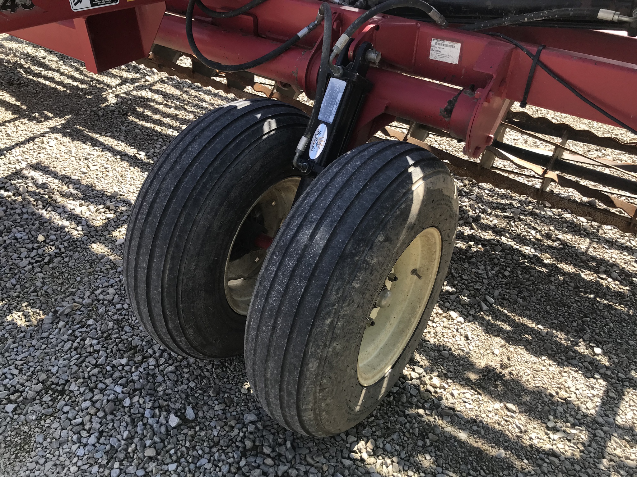 2020 Unverferth 1245-33 Image 7