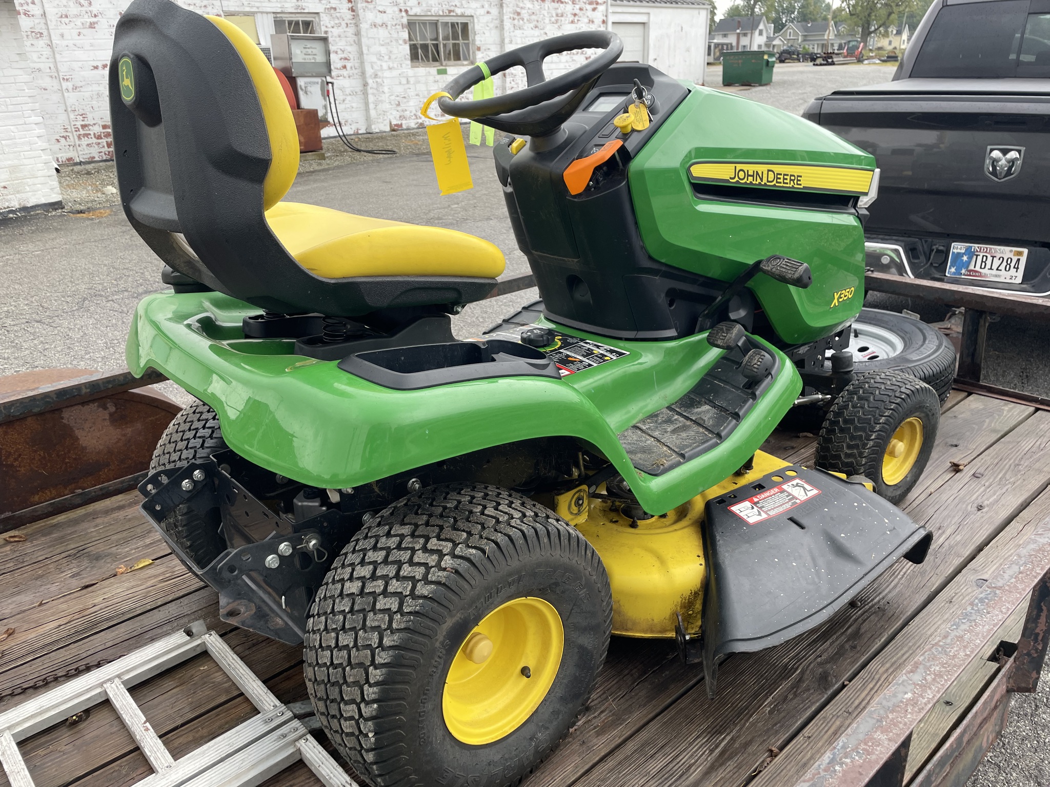 2020 John Deere X350 Image 3