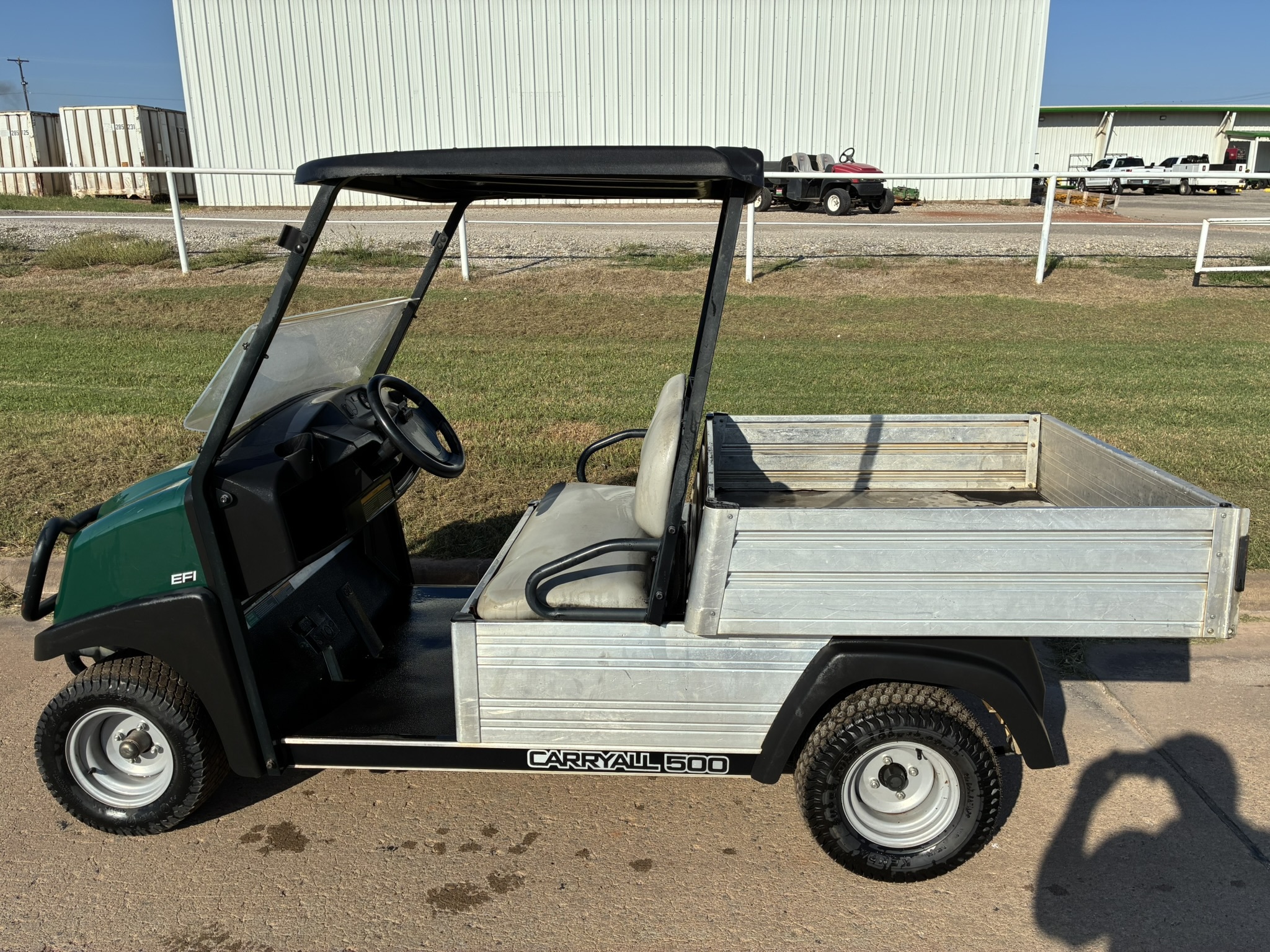 2017 Club Car CARRYALL 500 Image 2