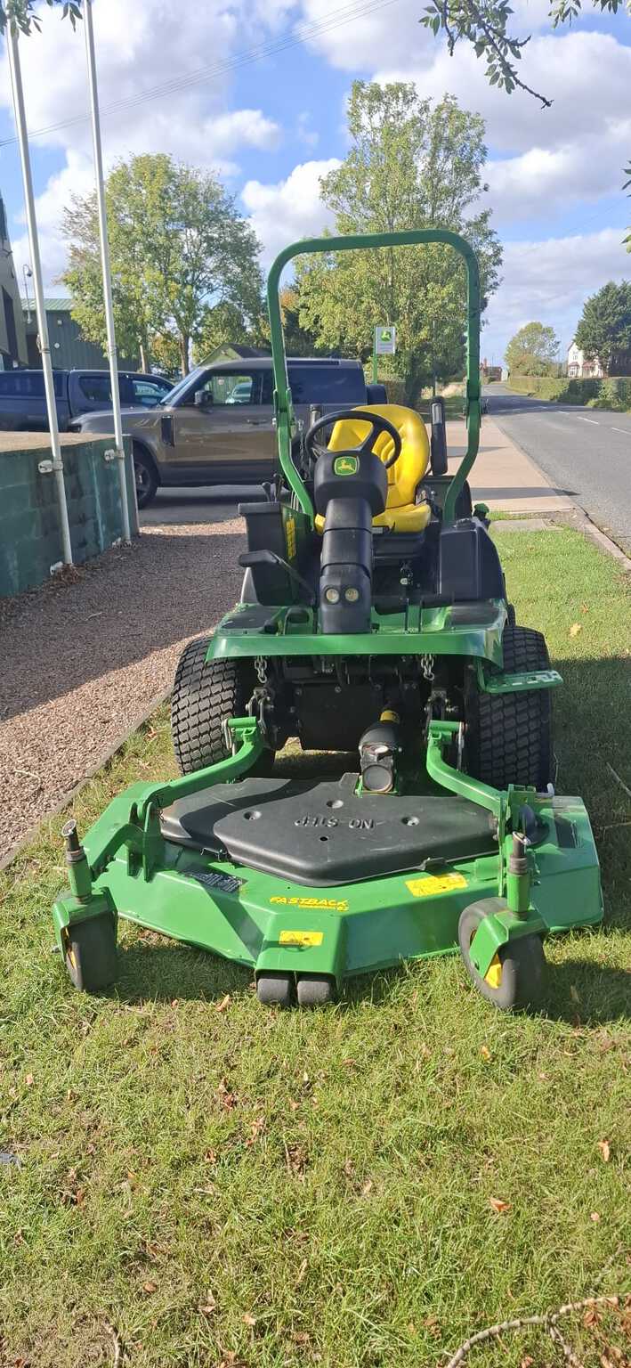 2021 John Deere 1580
