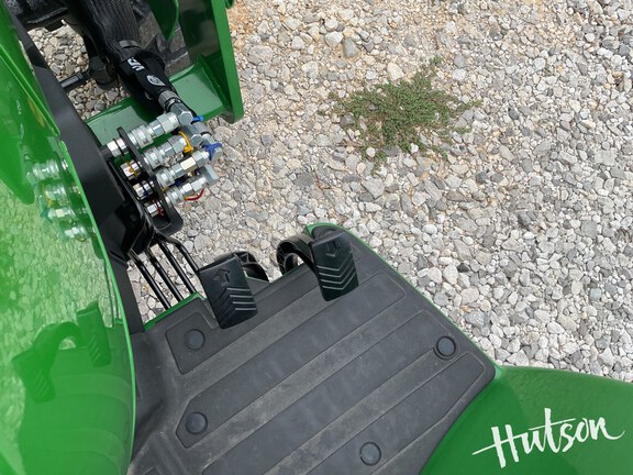 Photo of 2024 John Deere 2032R