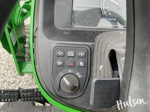 Photo of 2024 John Deere 2032R