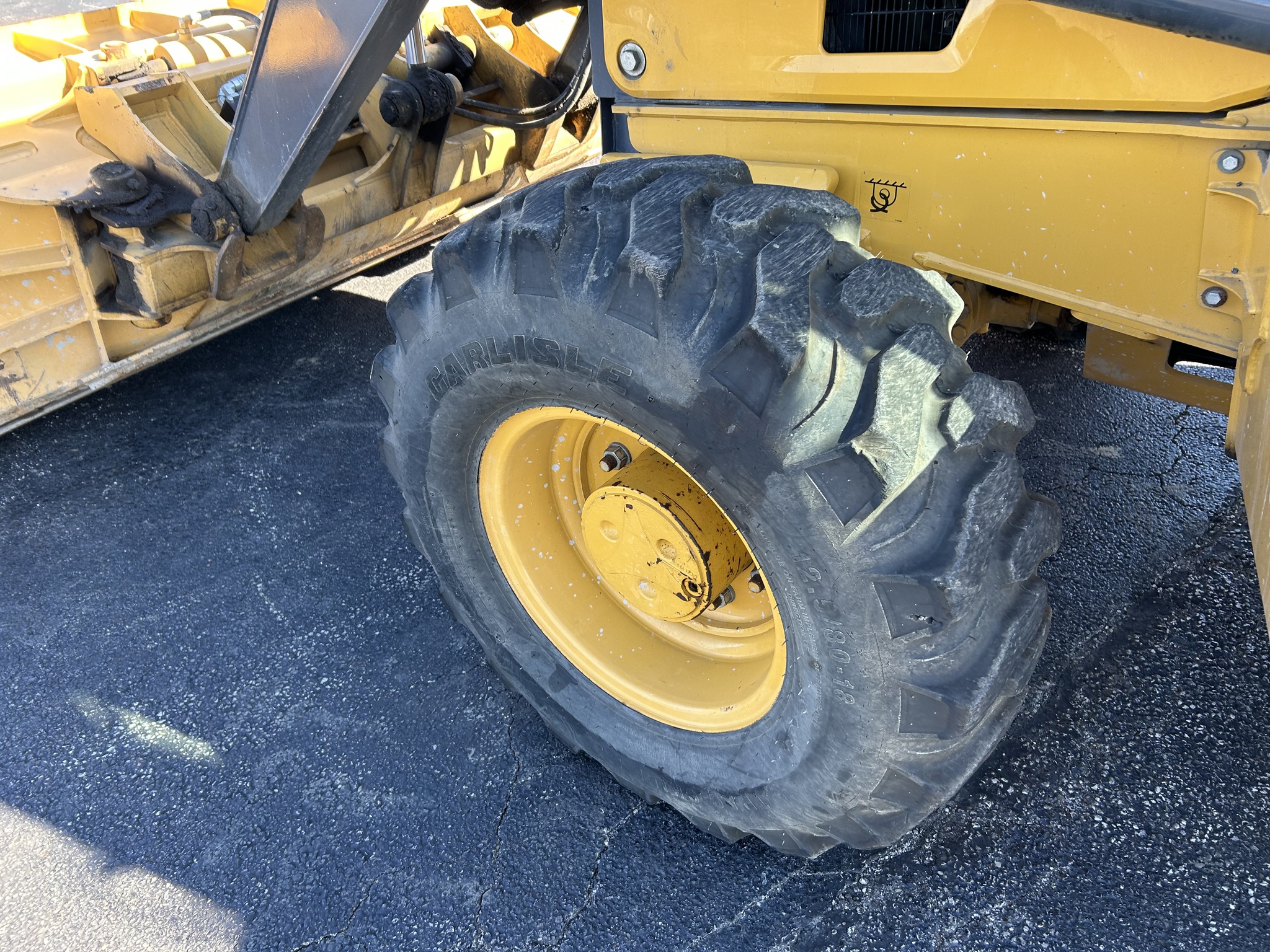 2020 John Deere 410L Image 13