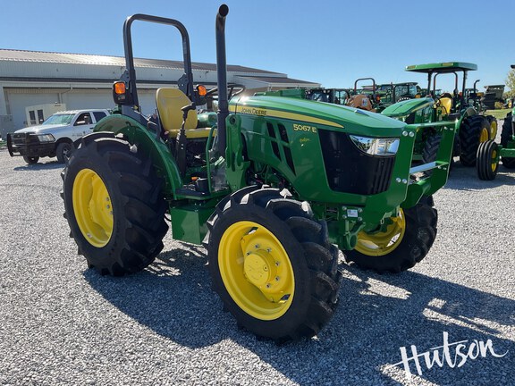 Photo of 2024 John Deere 5067E