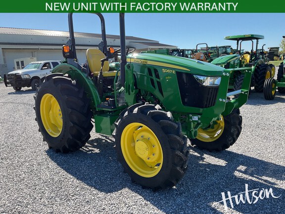 Photo of 2024 John Deere 5067E