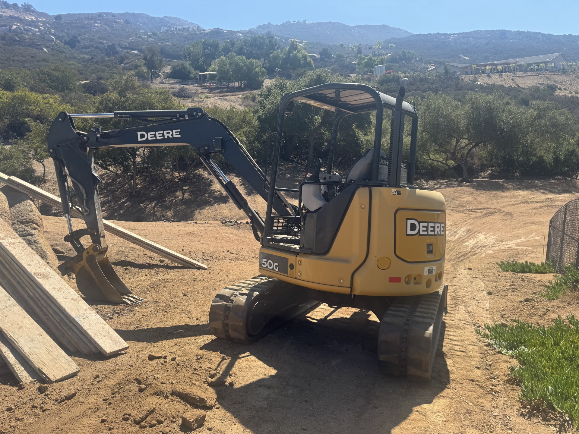 2018 John Deere 50G Image 8