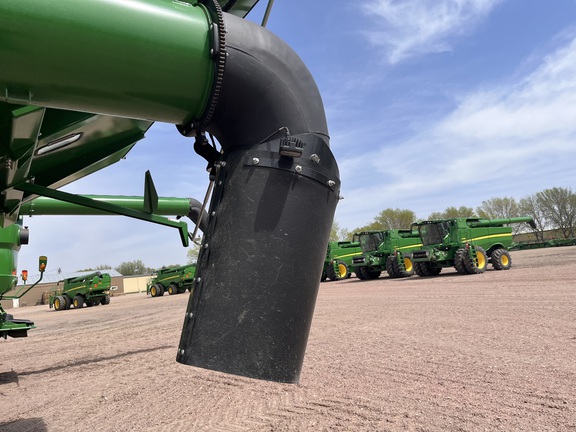 2024 Brandt 1520XT - Photo17