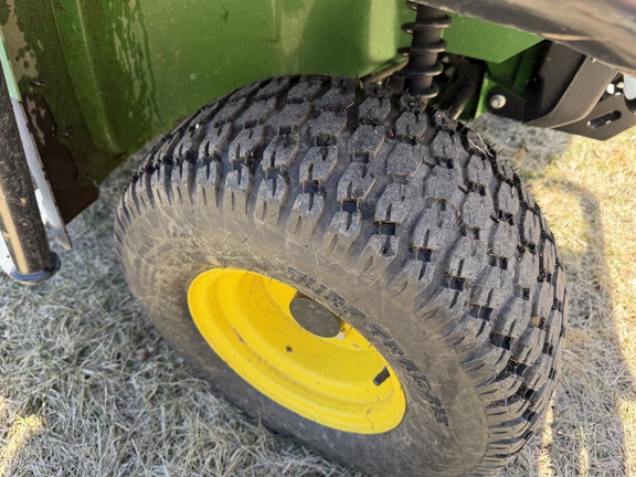 2014 John Deere TX 4X2 - Photo11