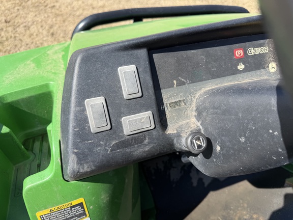 2014 John Deere TX 4X2 - Photo20
