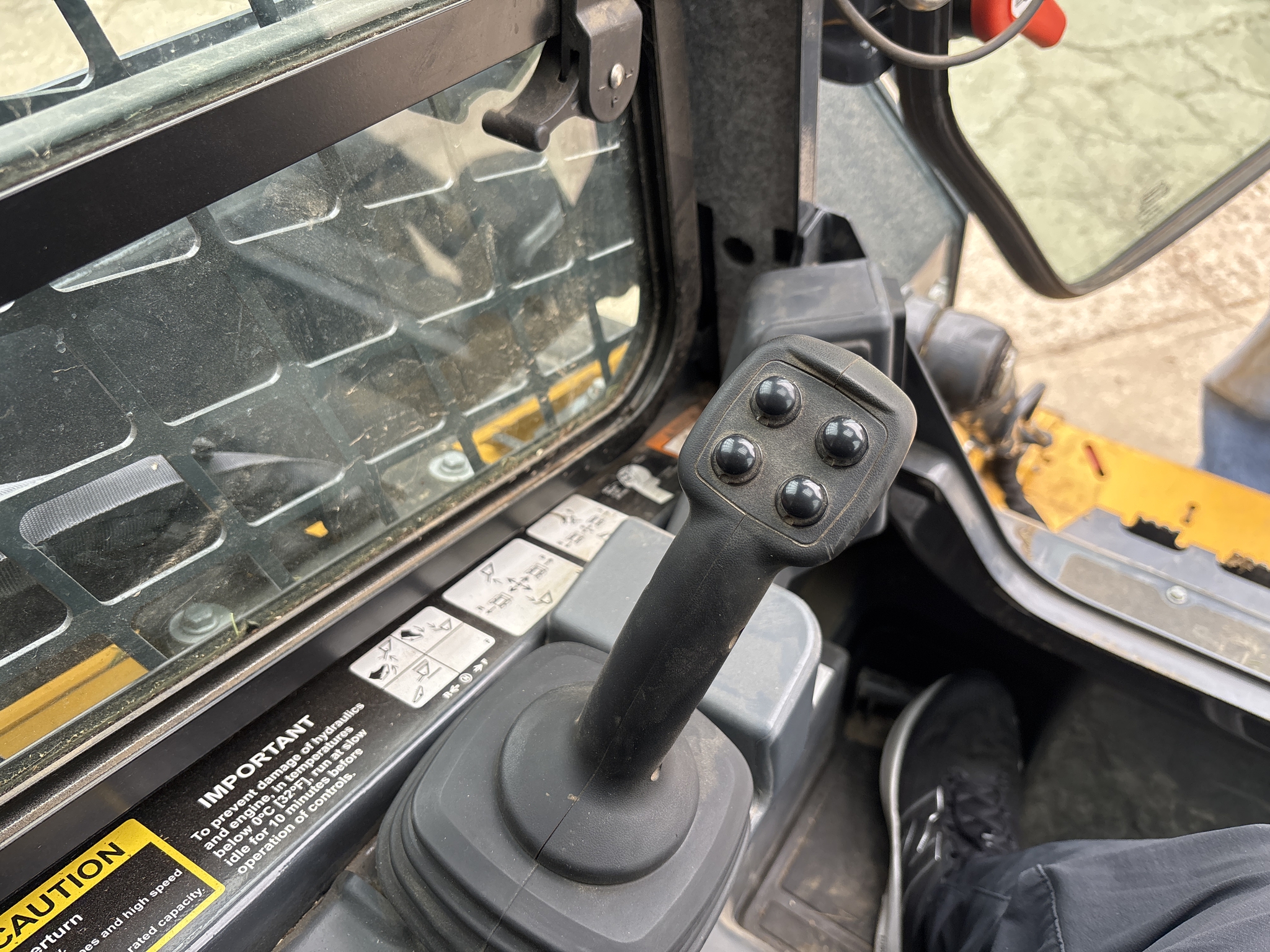 Used 2023 John Deere 324G Skid Steer Loaders at Koenig Equipment in Urbana, OH - PhotoXL12