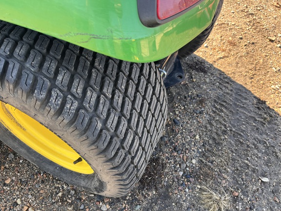 2022 John Deere X570 - Photo16