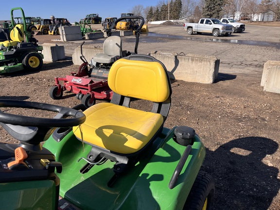 2022 John Deere X570 - Photo21