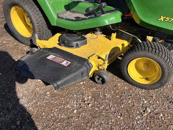 2022 John Deere X570 - Photo25