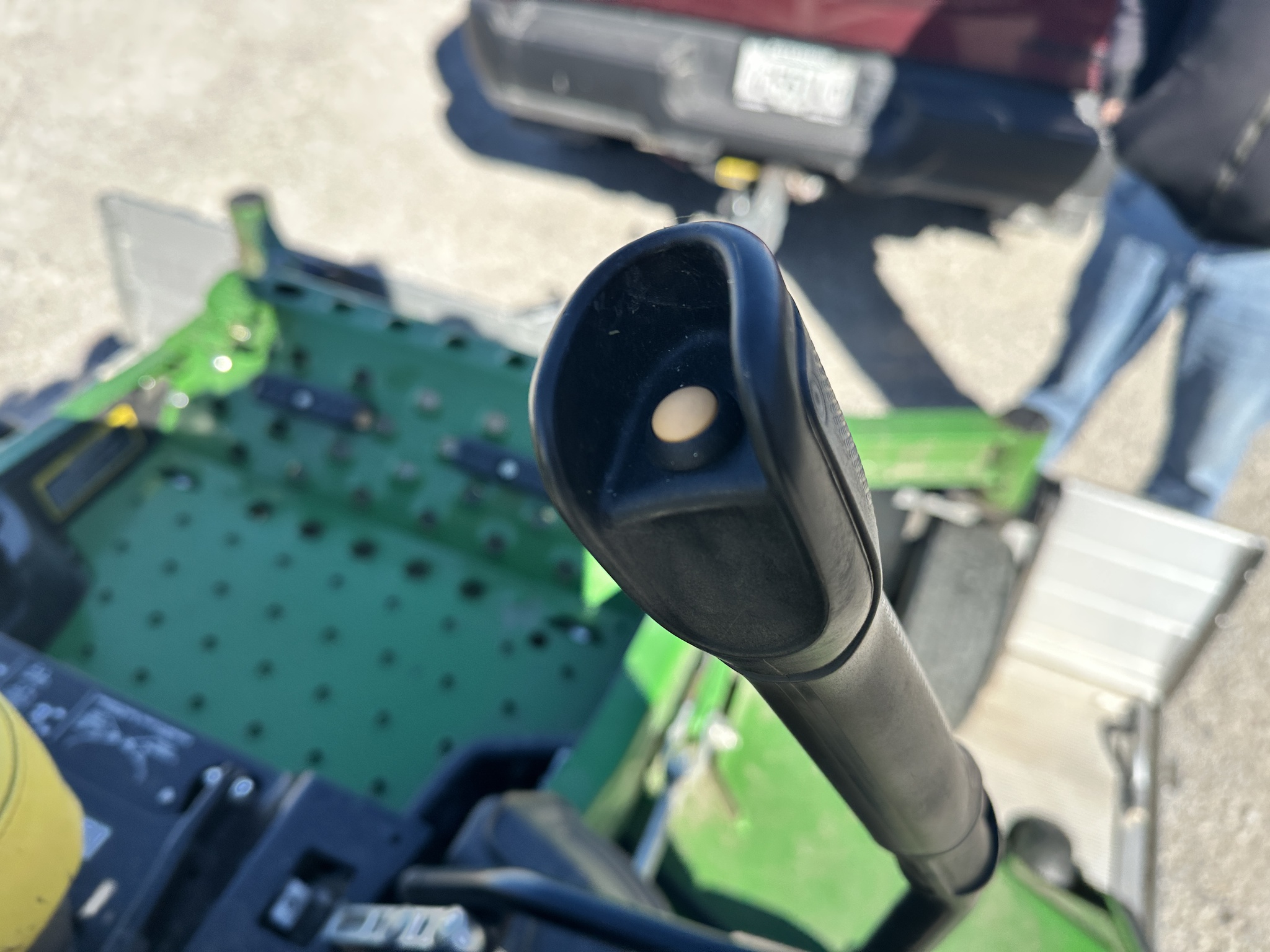  2025 John Deere Z970R at Heritage Tractor in Lexington, IL