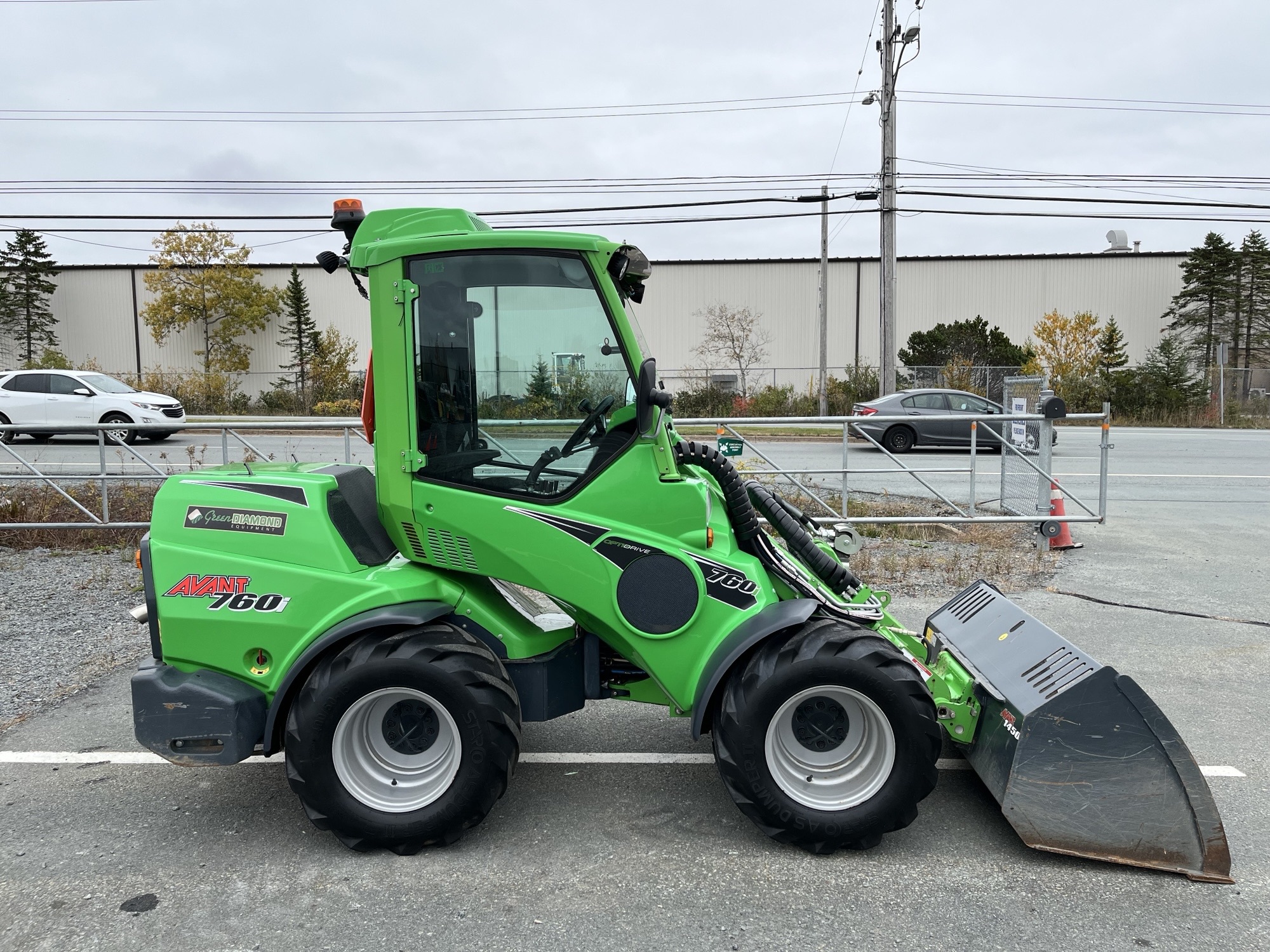 2022 Avant 760i Image 4