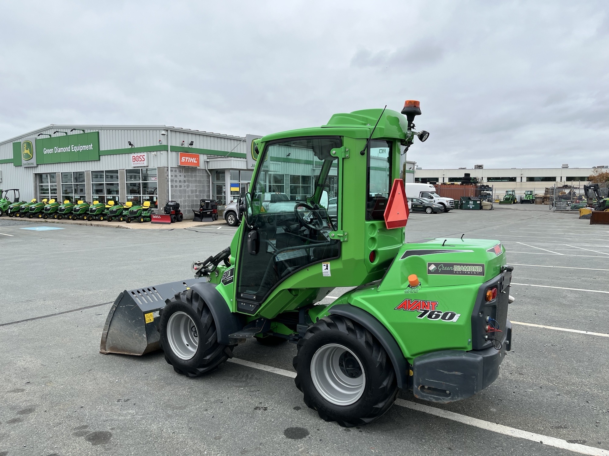 2022 Avant 760i Image 6