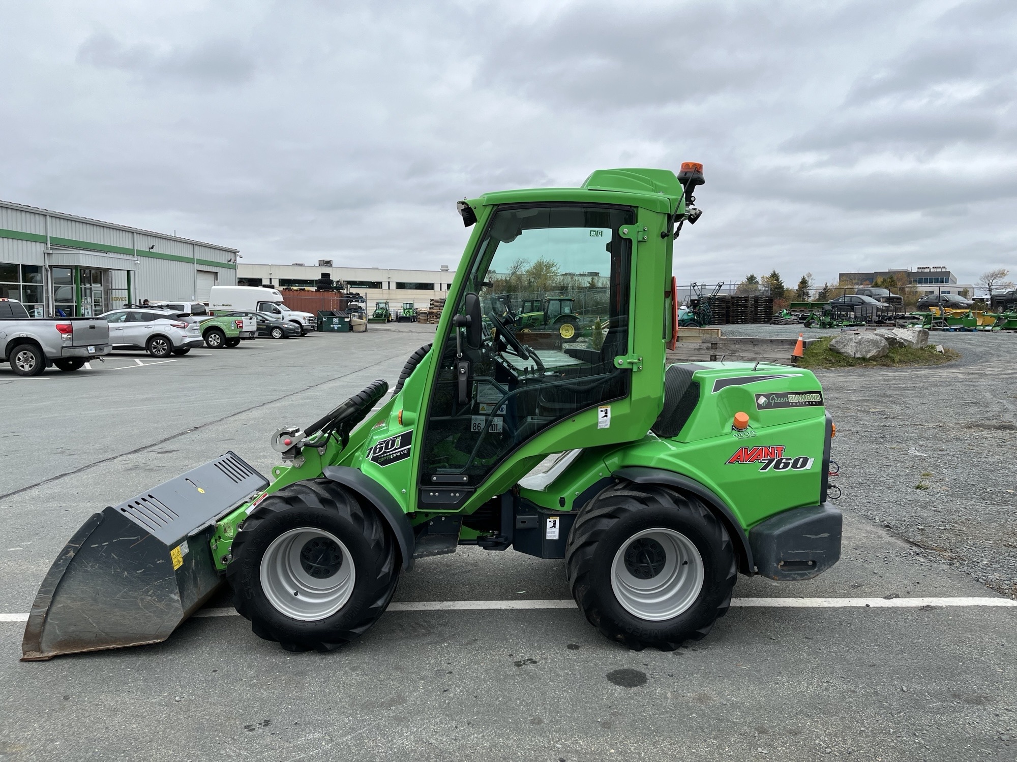 2022 Avant 760i Image 7