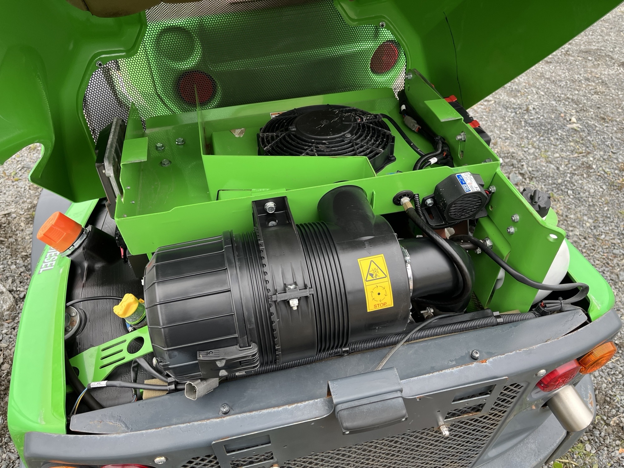 2022 Avant 760i Image 13