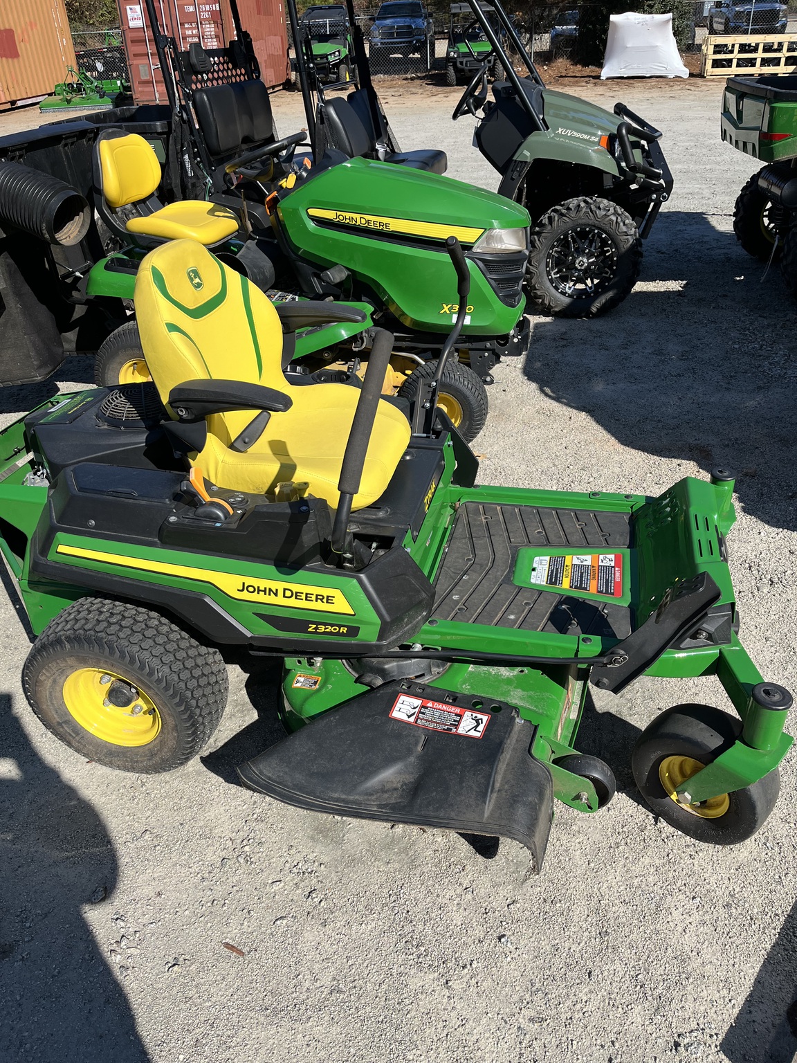2023 John Deere Z320R Image 1