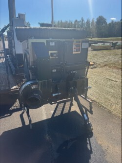 2020 John Deere TK95044