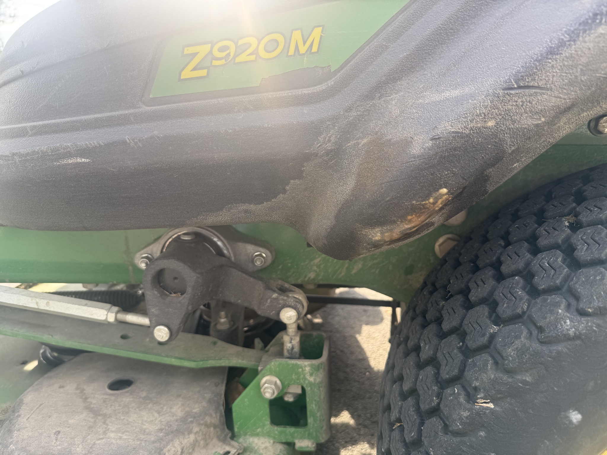 2024 John Deere Z920M Image 3