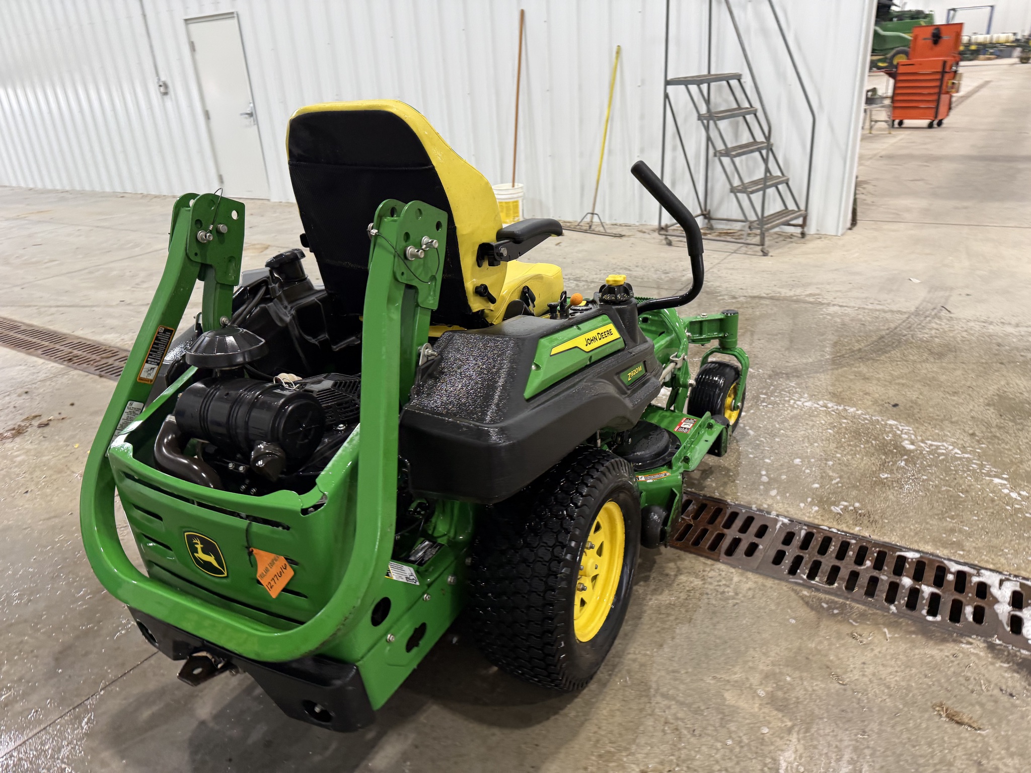 2024 John Deere Z920M Image 10